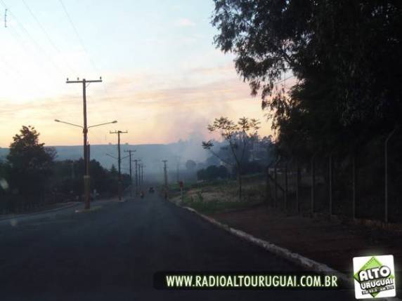 Incêndio destrói armazém da Cotricampo em Humaitá - foto 3