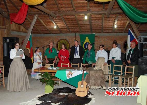 Jantar-baile e posse da nova patronagem do CTG Recanto da
Tradição - foto 2