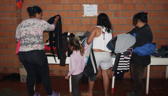 Campanha do agasalho beneficia 60 famílias - foto 2