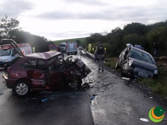 Grave acidente envolve três veículos na BR 285 em Passo Fundo, um deles é Santa Rosa - foto 3