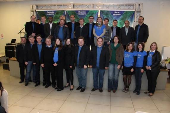 Noite de homenagens e agradecimentos aos envolvidos na 20ª Fenasoja e apresentação da Comissão Central da 21ª edição