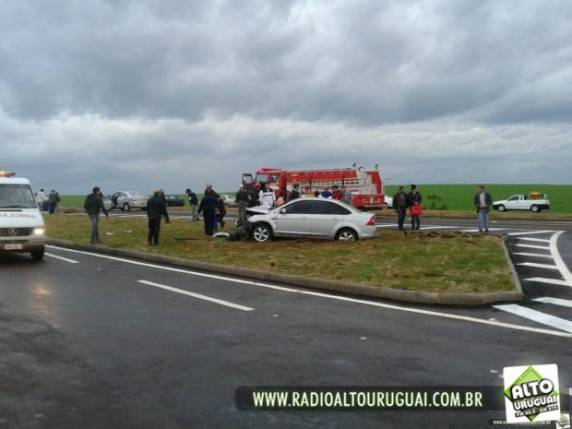 Acidente no trevo de acesso a Humaitá deixa cinco feridos - foto 2
