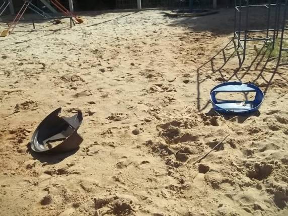 Bens públicos estão sendo depredados - foto 3