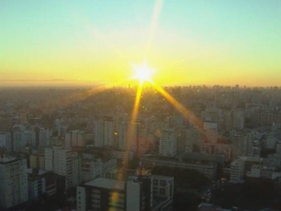 Segunda-feira (28) deve ter predomínio de sol e as temperaturas se elevam