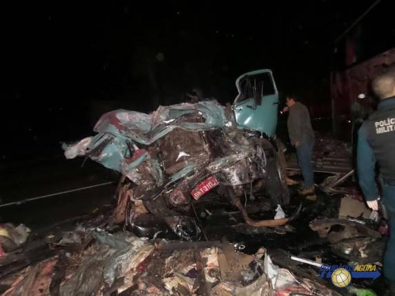 Cinco morrem em acidente com ônibus que saiu de Porto Alegre - foto 3