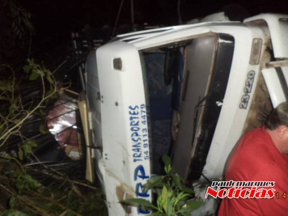 Jovem de 25 anos morre em colisão frontal entre carro e caminhão em Três Passos - foto 3