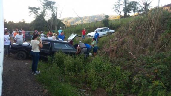 Homem caiu com carro de um barranco na ERS-149 em Faxinal do Soturno