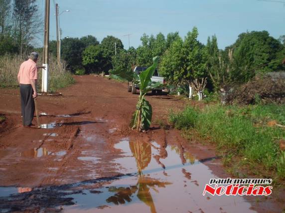Moradores de Manchinha usam as redes sociais para publicar fotos de rua da sede distrital - foto 2