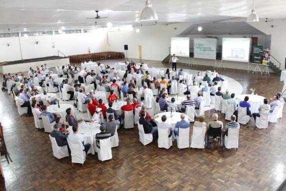 A Sicredi Noroeste RS realizou no dia 18/08/2014 no Clube Buricá em Três de Maio sua Assembleia Geral 

Extraordinária