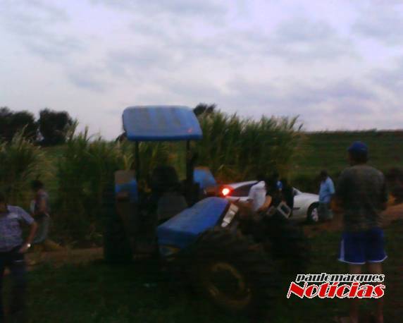 Homem sofre grave acidente com trator em Nova Candelária - foto 3