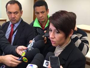 Delegada expôs briga com facão entre pai e Bernardo, diz advogado - foto 2
