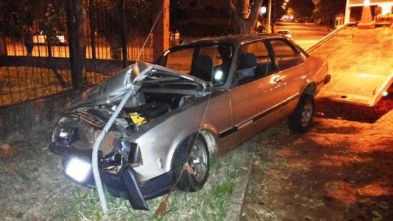 Motorista foge de abordagem bate em
poste e acaba preso em Horizontina - foto 3