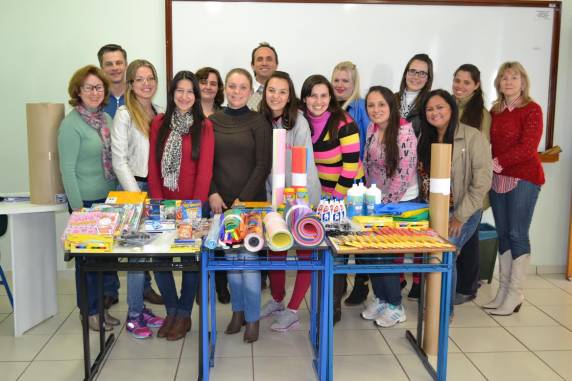 Escolas recebem materiais didáticos pedagógicos do PIBID - foto 2