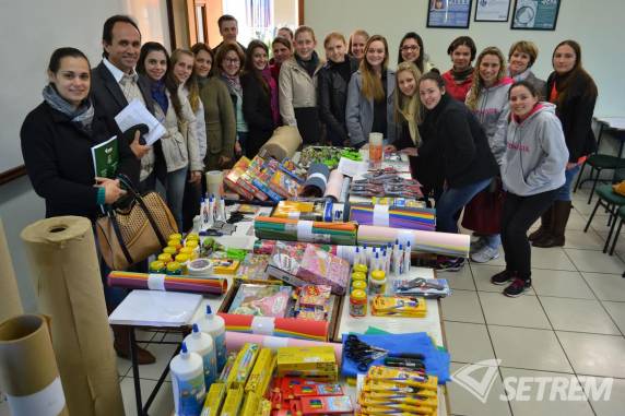 Escolas recebem materiais didáticos pedagógicos do PIBID - foto 3