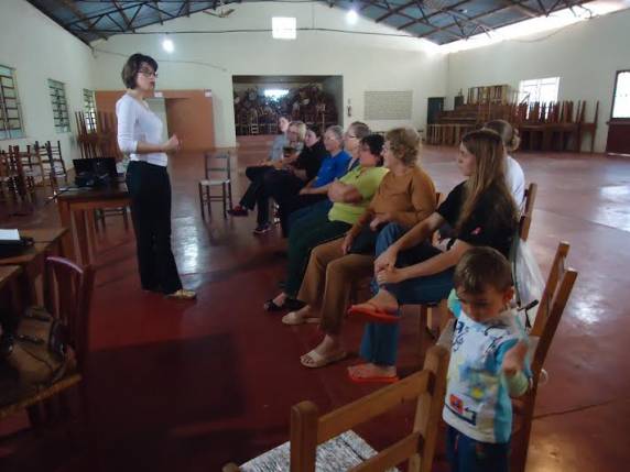 Mulheres discutem o Relacionamentos em
encontros da Coopermil - foto 2