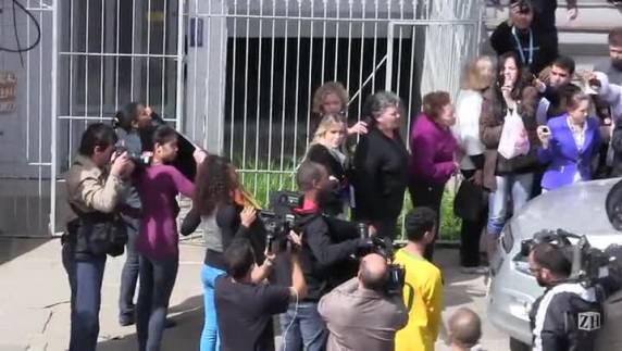 Torcedora admite ter
gritado a palavra macaco, mas diz que não queria ofender - foto 3