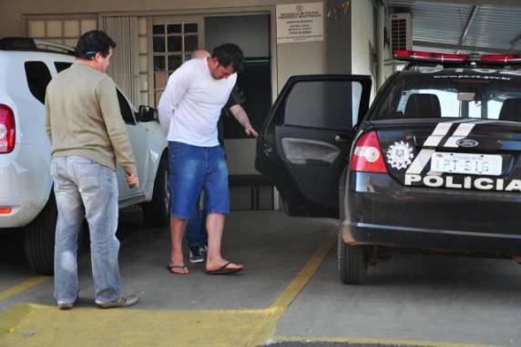 Em depoimento prestado à Polícia Civil após o corpo do garoto ser encontrado, esposa de réu preso afirmou que ele somente chorou e não falou 

nada