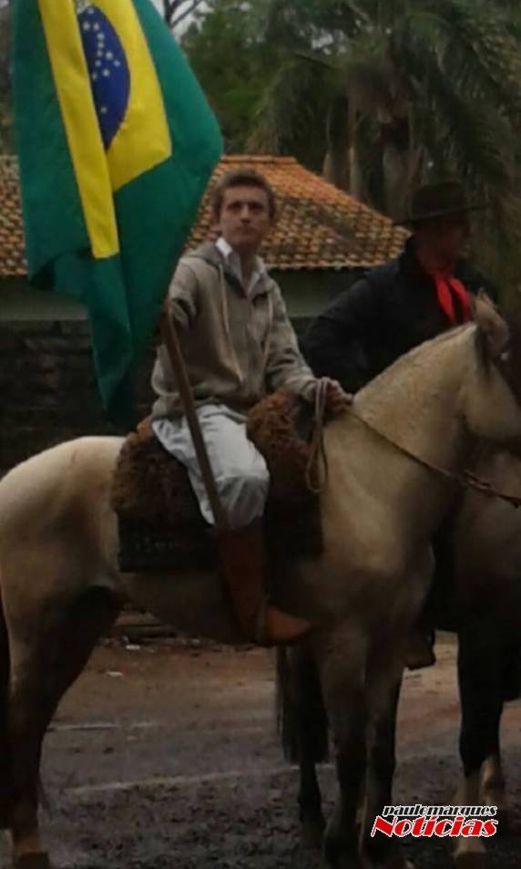 Chama Crioula foi distribuída para as escolas de Três de Maio - foto 2