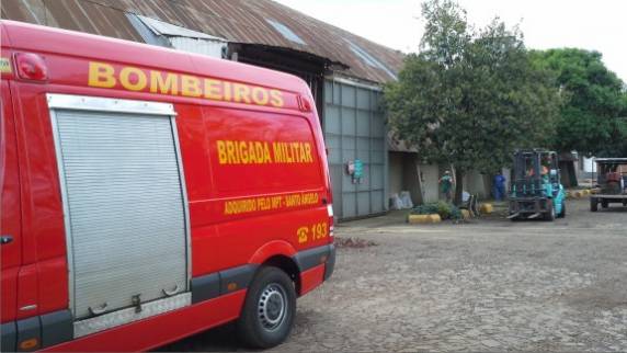 Incêndio atinge o armazém 2 da Cotrijuí, em Ijuí - foto 2