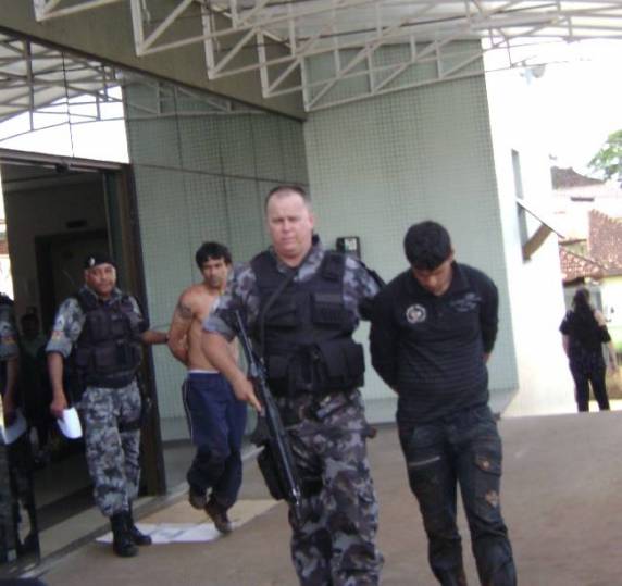 POE de Ijuí prende bandidos que assaltaram farmácia em Coronel Barros - foto 3