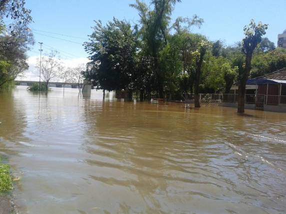 Rio Uruguai está baixando em São Borja, mas atinge Uruguaiana e Itaqui