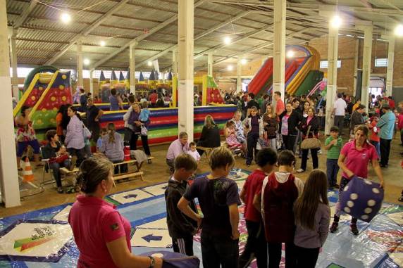 Evento é promovido pela SMECE, Lions Clube e ACI/Sindilolas