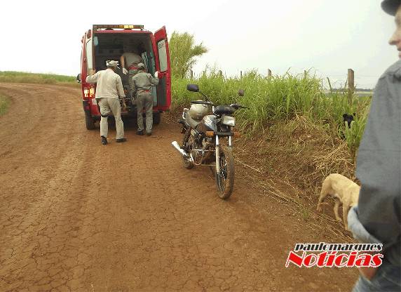 Homem fica ferido em queda com moto no interior de Três de Maio - foto 2