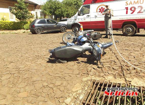 Dois ficam feridos em acidente que envolveu duas motos em Três de Maio - foto 3