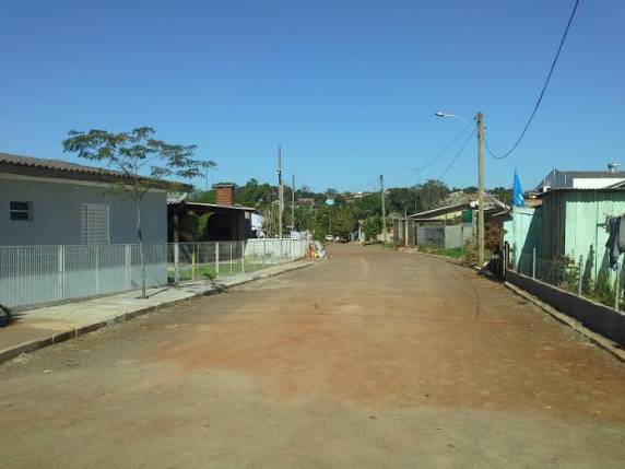 Segue a pavimentação poliédrica nas ruas de Três de Maio - foto 3