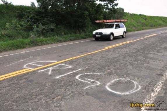 Após protestos, Daer faz consertos na rodovia Ijuí/Catuípe e em outras da 

região - foto 3
