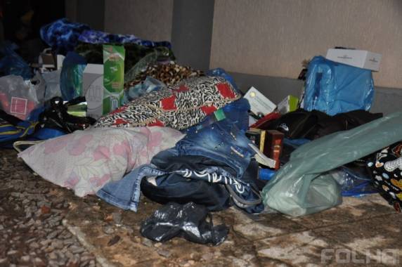 Mercadorias contrabandeadas são apreendidas em Vicente Dutra - foto 3