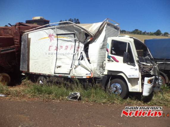 Acidente com engavetamento envolve cinco veículos na BR 468, em Bom Progresso - foto 3