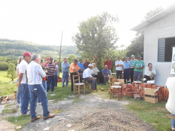 Administração de Independência, EMATER e CRESOL realizam atividade referente à habitação Rural - foto 3