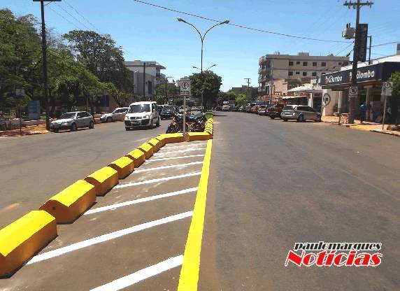Cruzamentos da Avenida Uruguai estão sendo fechados, e servirão para estacionamento de motos
- foto 3