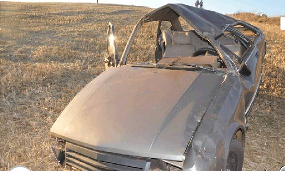 Dois veículos capotam da BR-163 em Tenente Portela - foto 2