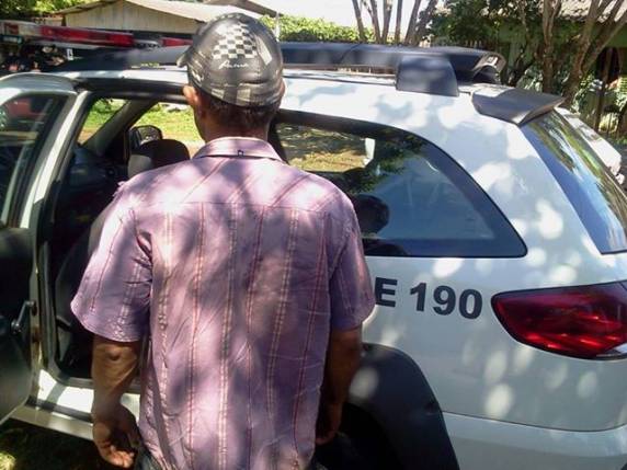 Homem é preso em Santo Ângelo carregando bovino em veículo Corcel - foto 2