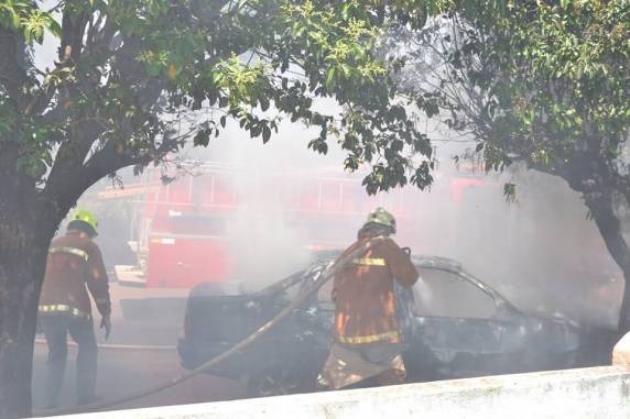 Veículo incendeia no centro de Giruá e uma criança fica ferida - foto 3