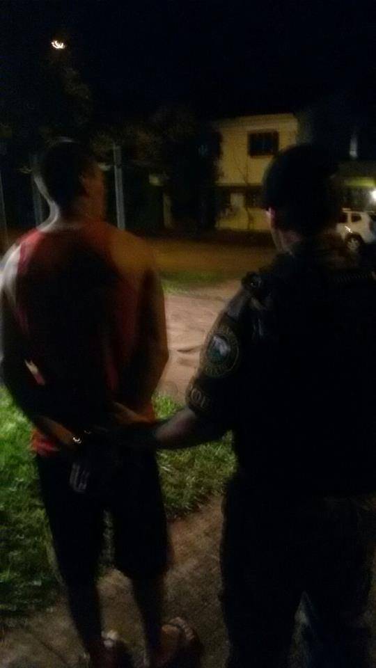 POE efetua prisão de foragido de Porto Alegre e apreende arma de fogo na noite desta sexta-
feira em Santo Ângelo - foto 3