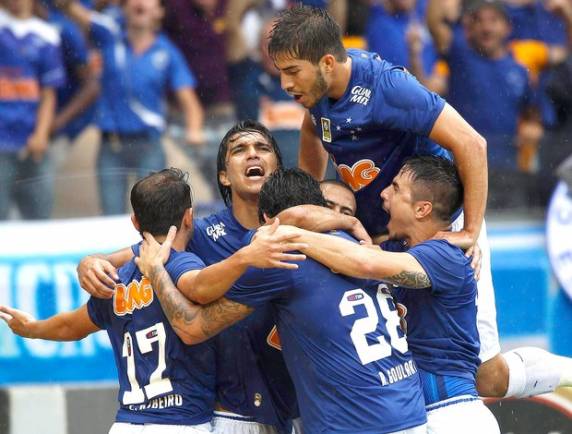 Tem dono ! Cruzeiro bate o Goiás e é Tetracampeão Brasileiro no Mineirão - foto 2