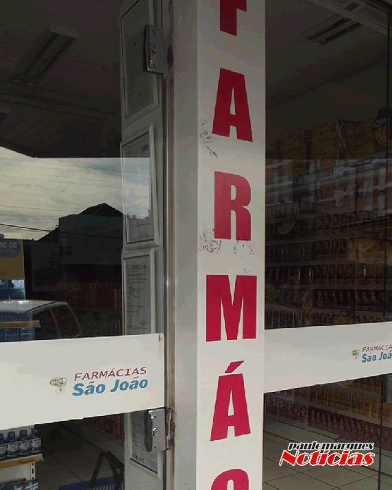Farmácia é arrombada no centro de Três de Maio - foto 3