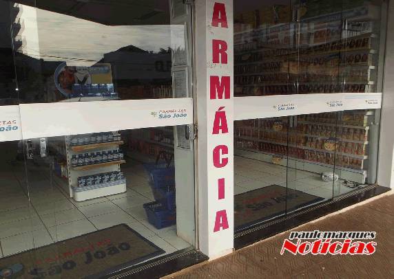 Farmácia é arrombada no centro de Três de Maio - foto 2