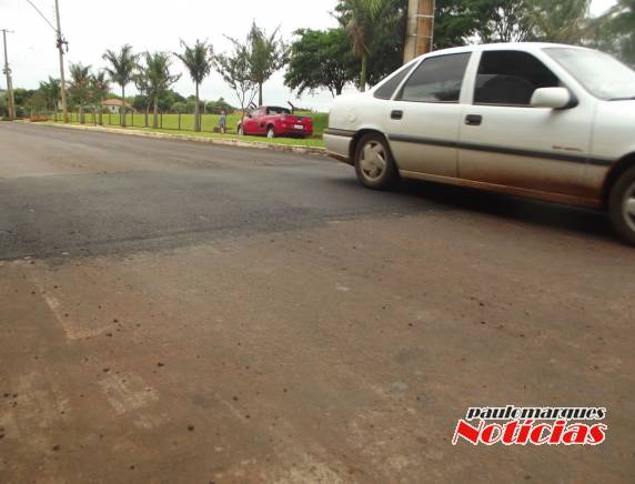 Lombadas são instaladas na Avenida 

Santa Rosa - foto 2