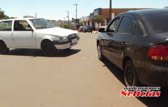 Acidente com danos materiais na Av. Santa Rosa em Três de Maio - foto 3