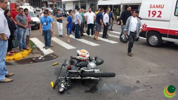 Adolescente morre vítima de acidente com 

moto no centro de Passo Fundo - foto 2