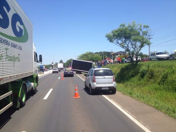 Bebê fica gravemente ferido e pais morrem em acidente na BR-386 - foto 3