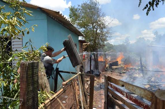 Incêndio consome casa em Guarani das Missões - foto 2