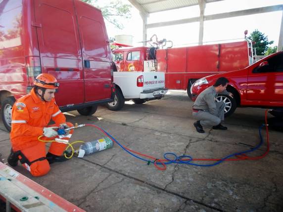 Bombeiros de Santiago recebem novo equipamento para resgate de vítimas de acidentes - foto 2