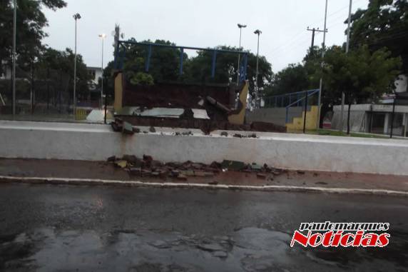 Pista de Skate da Praça Henrique Becker Filho, não resiste as chuvas e desaba - foto 2