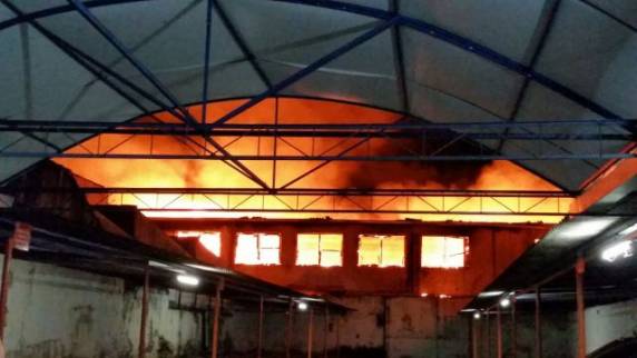 Incêndio destrói supermercado em Pelotas, no sul do Estado - foto 3