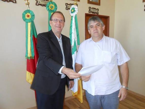 Zeca será o prefeito até o dia 04 de fevereiro de 2015